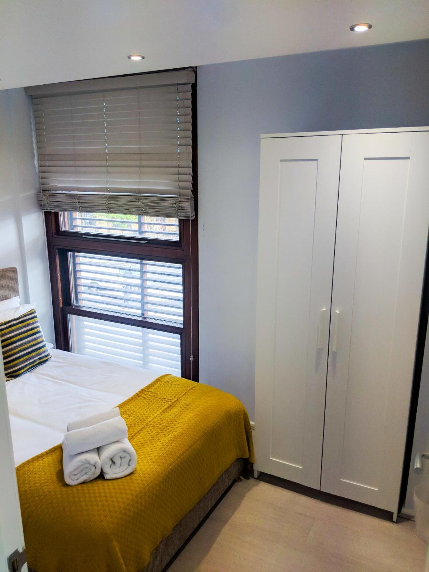Lt Grove Apartment - Stratford Londra Esterno foto